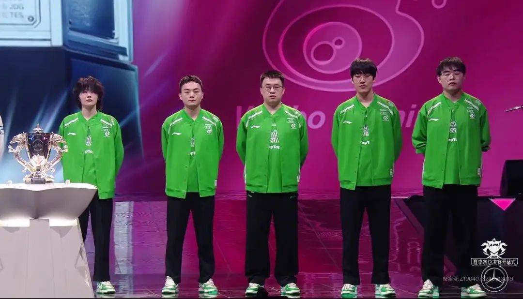 HKA轻取WBG，Knight操刀奇招英雄翻盘鏖战多局入围赛，引爆全场热议