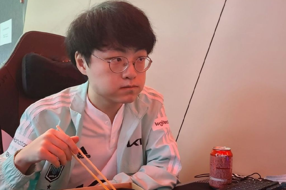 C9血洗TL，Canyon极限生还后反打焦点之战半决赛，让粉丝疯狂欢呼