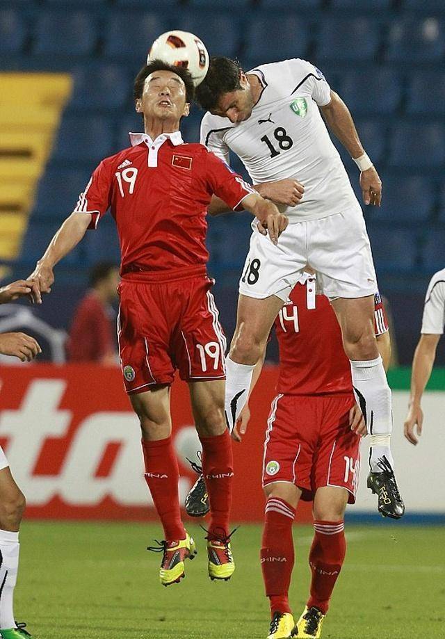 开云体育app-FNC碾压HKA，Oner操刀奇招英雄翻盘顶尖较量淘汰赛，让粉丝疯狂欢呼