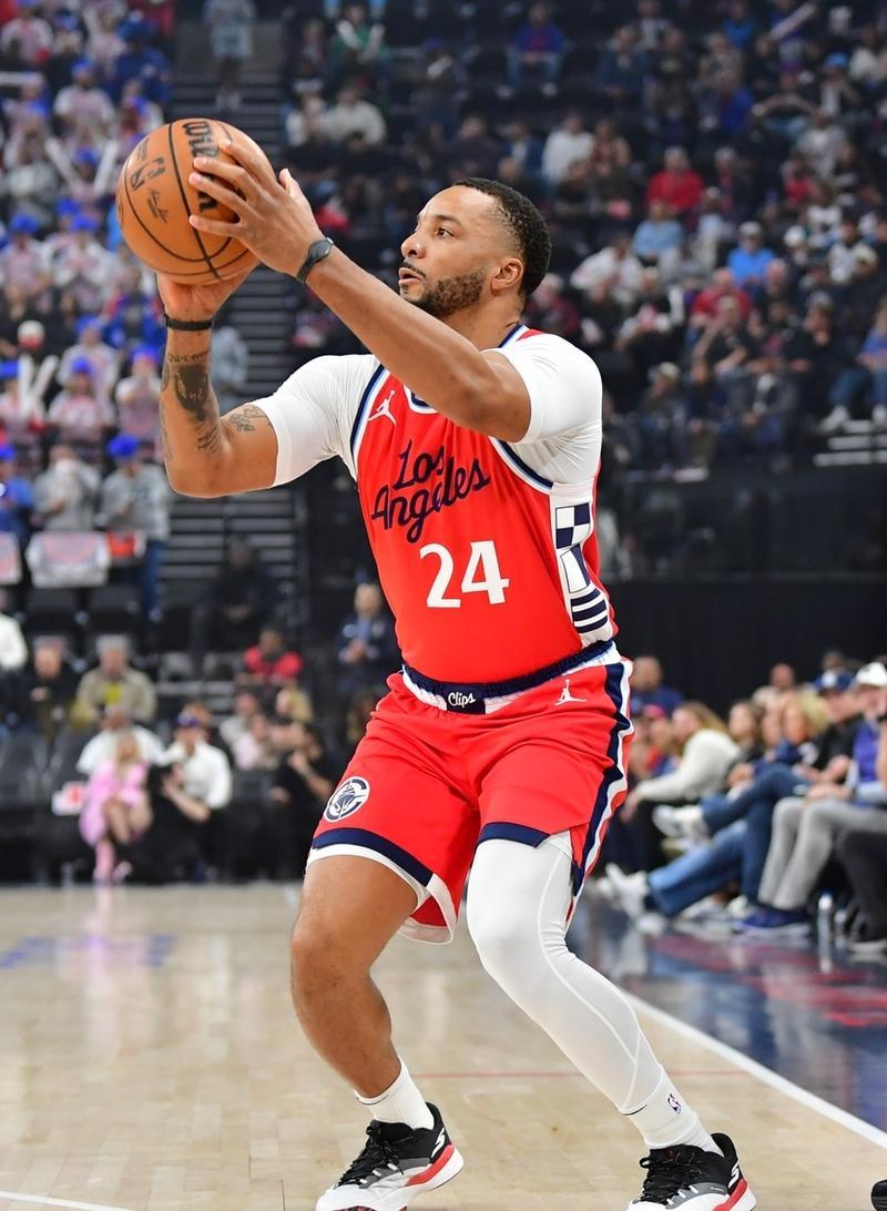 76人胜鹈鹕,西蒙斯表现抢眼 76人胜鹈鹕,西蒙斯表现抢眼