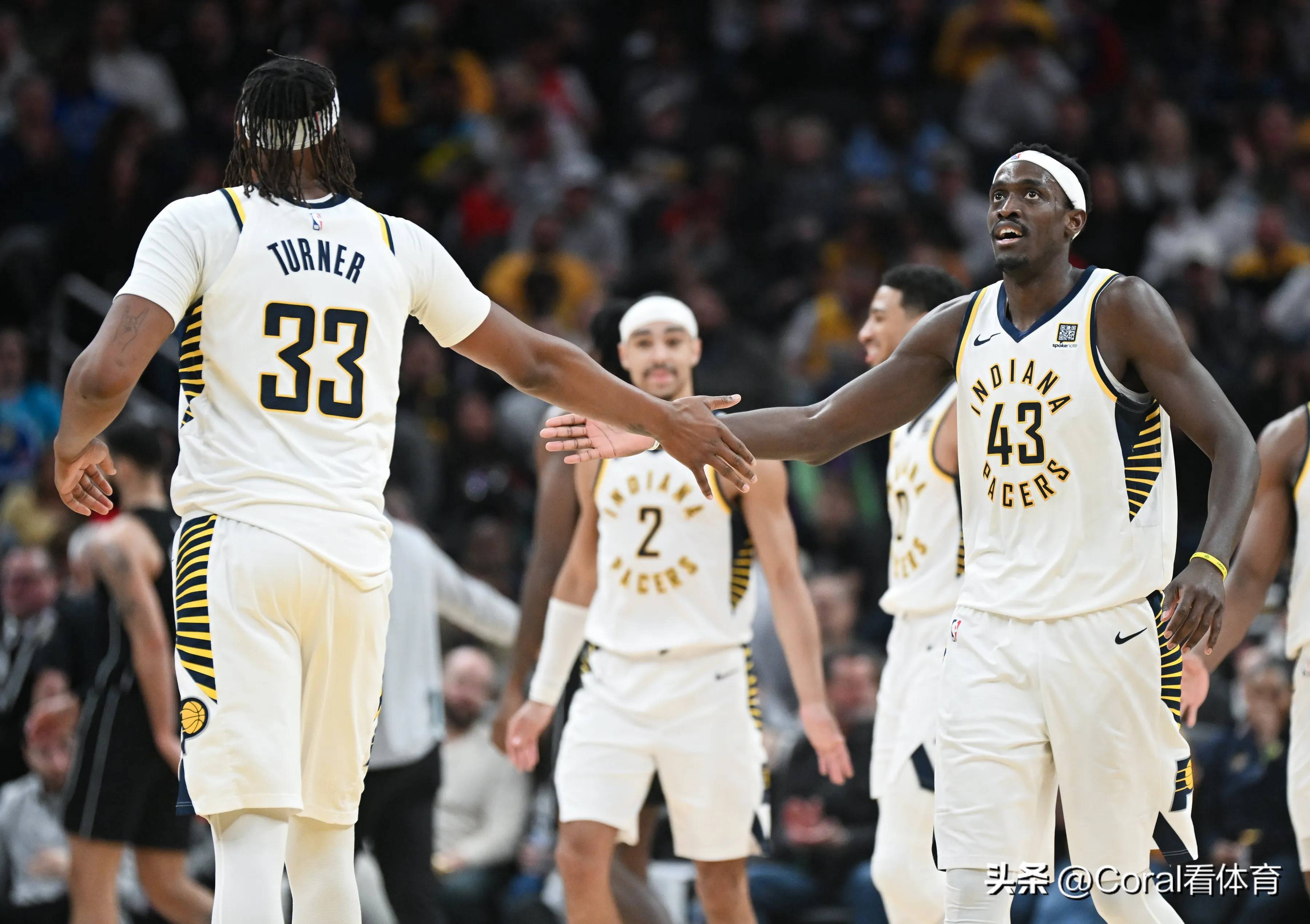 雄鹿队大胜步行者队继续保持领先 雄鹿队大胜步行者队继续保持领先