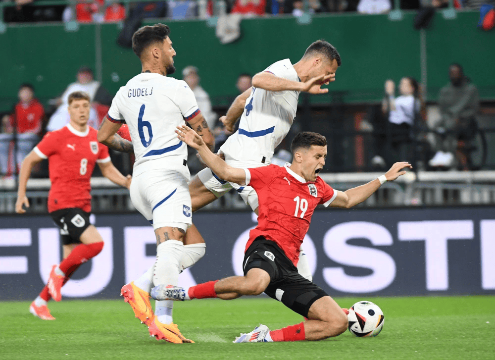 开云体育-包含波兰客场惊险战胜瑞士，成功晋级欧国联8强的词条