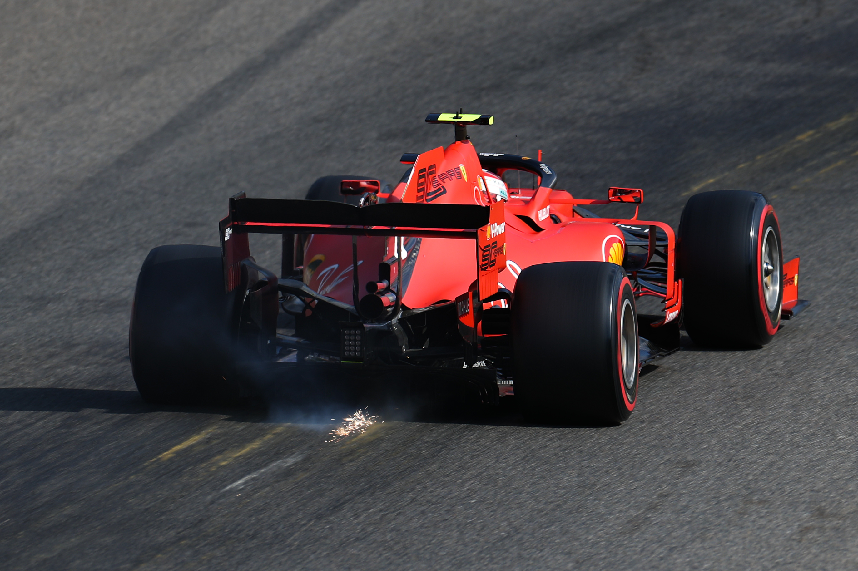 梅赛德斯险胜阿斯顿马丁,勒克莱尔状态火热的简单介绍 梅赛德斯险胜阿斯顿马丁,勒克莱尔状态火热的简单介绍