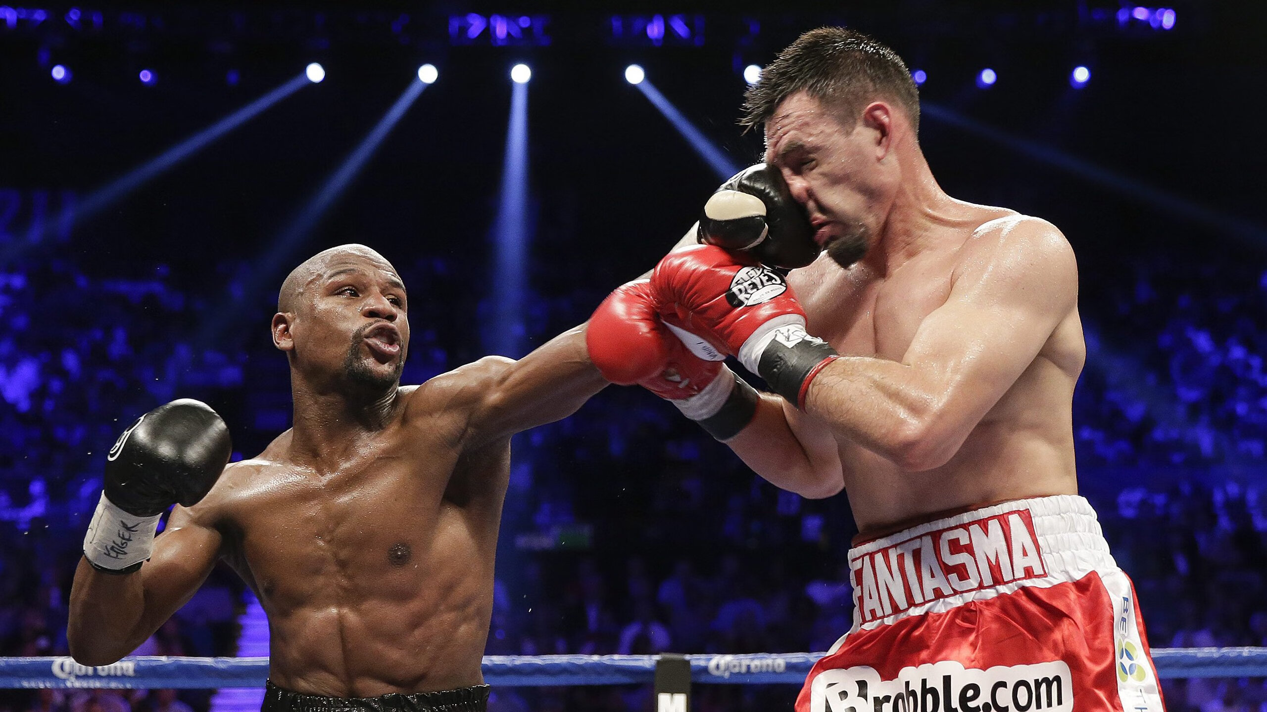 欧冠半决赛焦点战，皇家社会单节闪电战拉开与巴西防线的差距