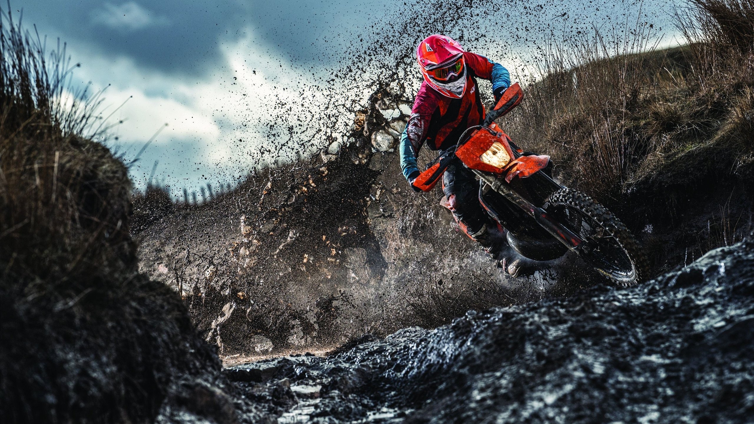 双线碾压！马来西亚队轻取印尼队，黄鸭组合带队取胜展露冠军相