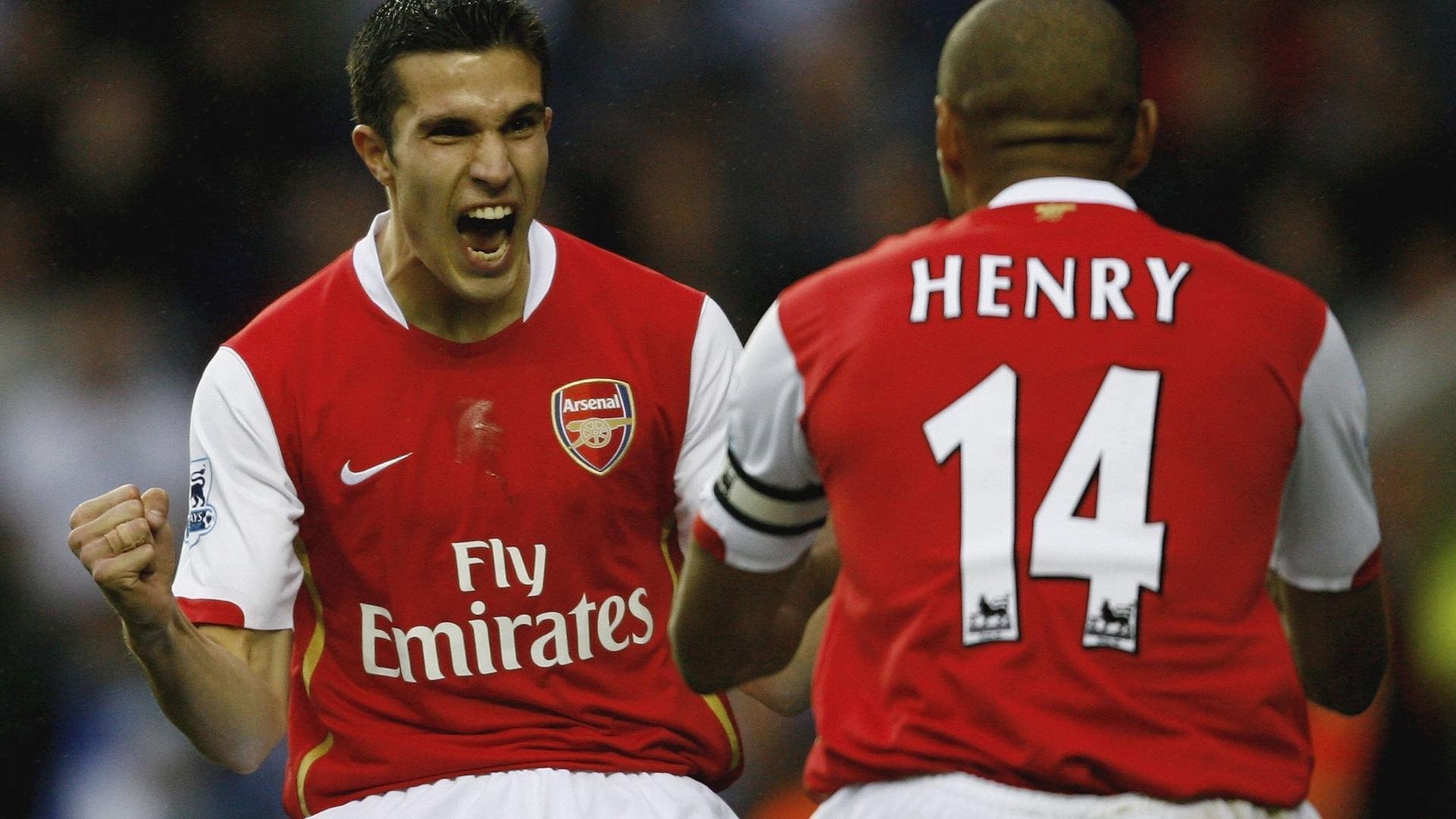 开云体育在线-逆转的绿茵与惊艳的球台，当三狮军团的钢铁意志，遇上奥恰洛夫的凡人之躯